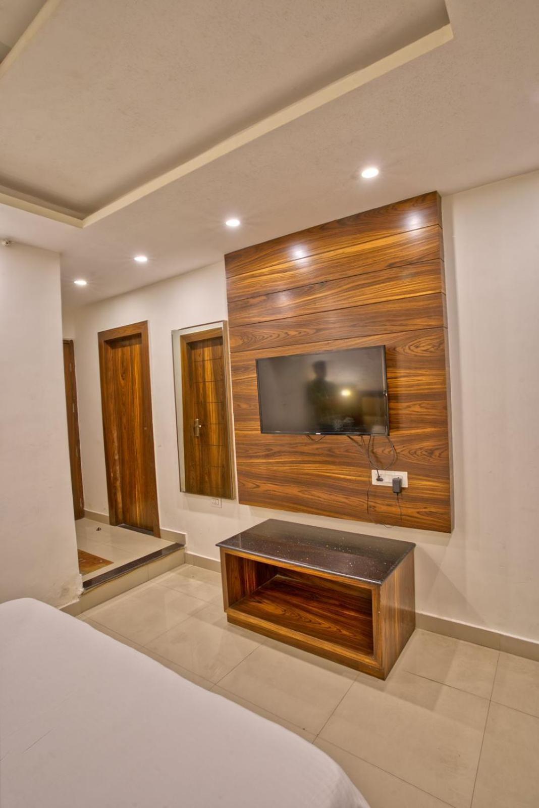 Hotel Height View Residency Dehradun Exterior foto